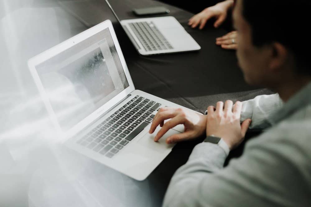 Business professional utilizing email monetization strategies to generate revenue
