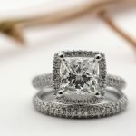 How Presentation Shapes the Perception of Jewelry Quality How Presentation Shapes the Perception of Jewelry Quality