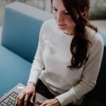 How Women Entrepreneurs Are Using Conversational AI to Scale Their Online Businesses image