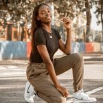 Sneakers That Work for Errands, Travel, and Everyday Life Sneakers That Work for Errands, Travel, and Everyday Life